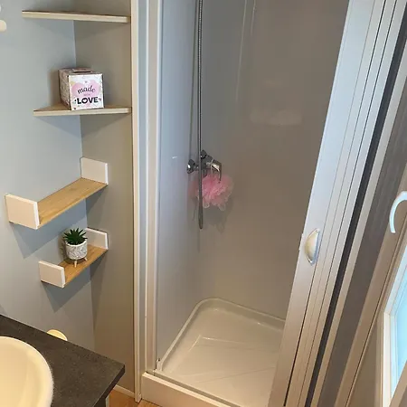Mobil-home 3 Etoiles 6 Couchages Climatise Avec Piscine Chauffee *