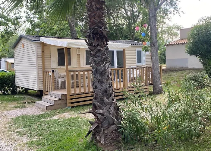 Mobil-home 3 Etoiles 6 Couchages Climatise Avec Piscine Chauffee * آجد